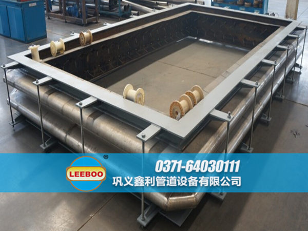 吉林省通化市通化縣<a href=http://www.xinligd.com target=_blank class=infotextkey>伸縮接頭</a>運(yùn)行車間